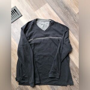 Y2K Men’s Black and Gray V-Neck Long Sleeve Shirt Size L